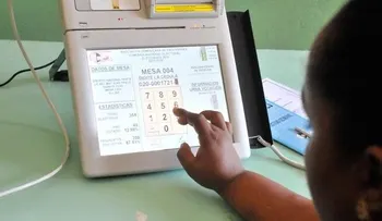 La ADP realiza un simulacro de voto electrónico