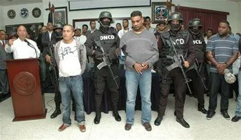 DNCD expulsa 2 de sus miembros por supuesta vinculación caso 30 kilos