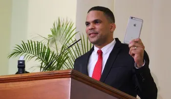 Moisés González llama alcaldes a no temer a las veedurías digitales; propone sean creadas