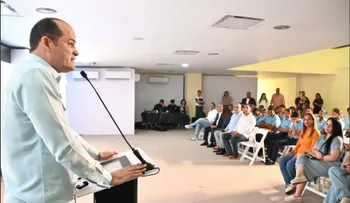 Director del INABIE destaca valor de la lectura en el desarrollo juvenil