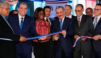 Danilo Medina inaugura varias obras en San Pedro de Macorís