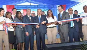Danilo Medina entrega tres centros educativos en Puerto Plata