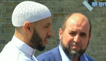 Un imán, aclamado como héroe por proteger al agresor de Finsbury Park