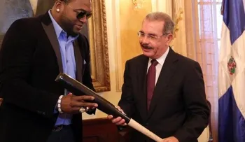 Presidente Medina expresa alegría por jonrón 500 de David Ortiz
