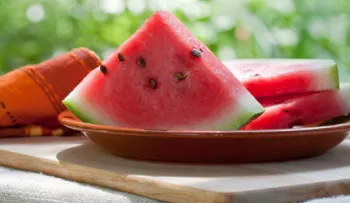 ¿Por qué debes comer las pepitas de la patilla?