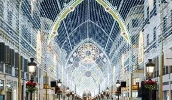 Los 12 alumbrados navideños más espectaculares en el  MUNDO