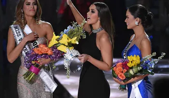¿Fraude? ¿Estrategia publicitaria? Teorías conspirativas inundan redes sociales sobre error en Miss Universo
