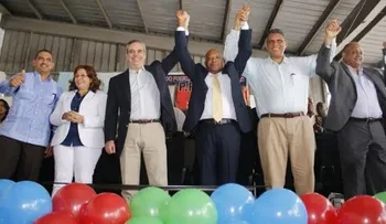 Abinader asegura PRM rescatará democracia secuestrada por el PLD