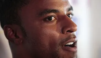 Acusan de violación al ex jugador de NFL Darren Sharper 