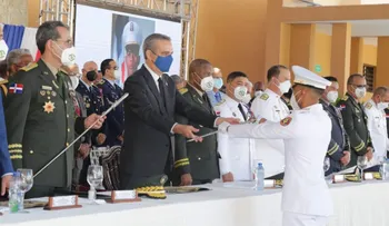 Presidente de la República encabeza Graduación 46 de nuevos oficiales de la Academia Militar Batalla de Las Carreras