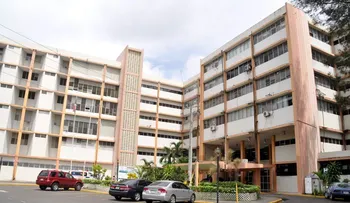 Hombre se suicida en el hospital Cabral y Báez