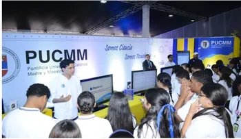 Más de 2,000 estudiantes participan en feria de innovación en Santiago