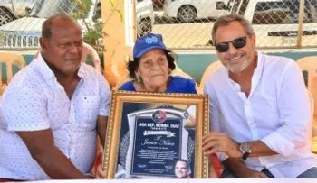 Junior Noboa recibe homenaje en apertura de la edición 57 de la Liga Norma Díaz