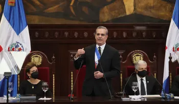 Presidente Abinader anuncia solución a "peaje sombra". Un atraco contra el país