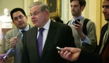 Tribunal de EEUU rechaza retirar cargos de corrupción contra senador Menéndez