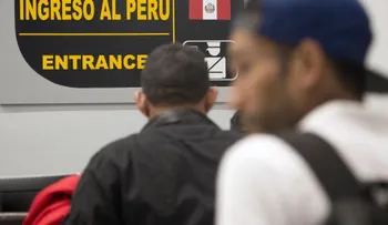 Perú: Ingreso de venezolanos se redujo a menos de la mitad
