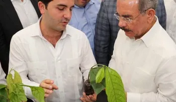 Danilo Medina asiste inauguración Hacienda Ambrosía