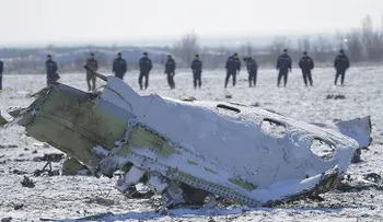 Cajas negras del Boeing de Flydubai revelan conflicto y pánico entre pilotos antes de la caída fatal