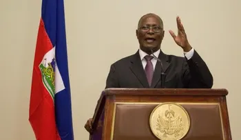 Presidente haitiano llama hipócritas a los que exigieron la salida de militares dominicanos