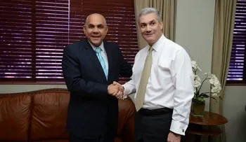 Posesionan a Carlos Troche como viceministro de Caminos Vecinales 