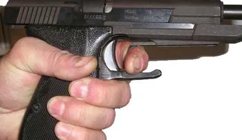  Asesinan a policía cuando alegadamente estaba robando