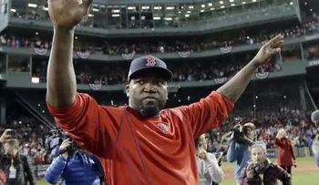 David Ortiz lloró en su último juego, y el público coreó â??Papi...Papi...Papi"; Cleveland barrió a Boston