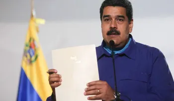 Maduro llama al â??puebloâ? a firmar documento de diálogo que oposición rechazó