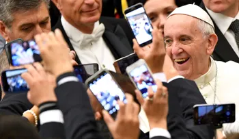 Así será el WhatsApp del papa Francisco