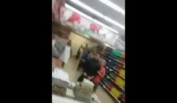 Carnicero se va a los golpes con cliente en Venezuela (Video) 