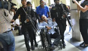 Durante juicio: Arsenio Quevedo presenta molestia del pecho y lo llevan de emergencia a centro médico