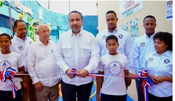 Lanzan programa "Escuelas en Movimiento"