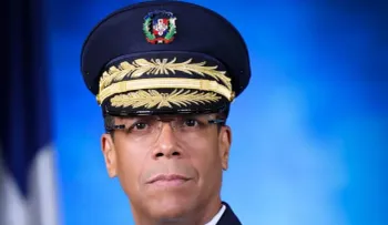 Abinader designa a Martín Miguel Tapia Sánchez como inspector general de la Policía Nacional