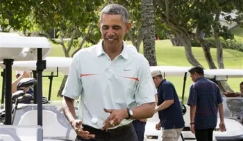 Obama canta villancicos y va a la playa en Navidad 