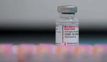 La vacuna de Moderna protege contra las variantes británica y surafricana
