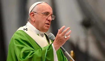 Papa Francisco condena maltrato a prisioneros 