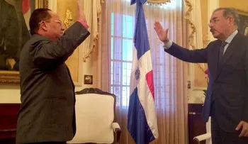 Presidente Medina juramenta a Manolo Ramírez como asesor en Transporte