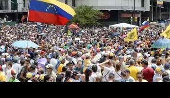 La Policía Bolivariana reprime a opositores en la avenida Libertador de Caracas