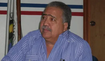 Carlos Morales regresa al país y despacha desde La Romana