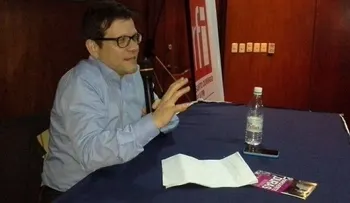 Aseguran internet y redes sociales garantiza permanencia de la radio 