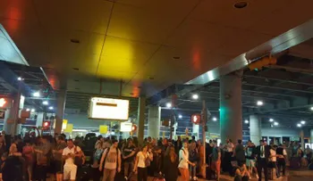 Aeropuerto JFK de NY: desalojan terminales por reporte disparos (VIDEO)