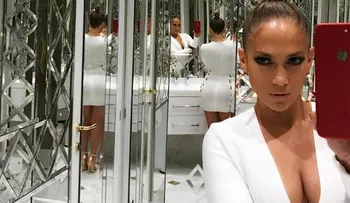 Jennifer López lució su increíble cuerpo en una foto en el gimnasio