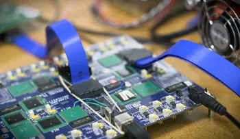 Video: Científicos crean microchips que imitan el cerebro humano 