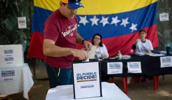 Empresa de voto electrónico en Venezuela dice cifras de votación fueron "manipuladas"