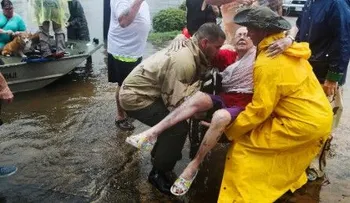 Cómo las redes sociales están ayudando a Houston con las inundaciones de Harvey