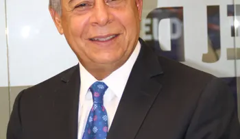 Denuncian que Roberto Salcedo esconde en su apartamento esposo de su hija perseguido por la Justicia