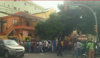Haitianos insisten le cobran peaje para entrar a Interior y Policía