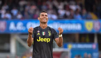 Cristiano Ronaldo se estrena oficialmente con la Juventus... y se va en blanco