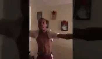 Fingió ser una muñeca sexual tras ser pillada por la novia de su amante