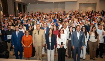 182 extranjeros de más de 30 países reciben la nacionalidad dominicana en ceremonia oficial