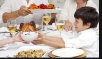 Médico de Barcelona recomienda cenar dos horas antes de acostarse y tomar una infusión relajante